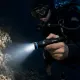 Lanterna de Mergulho Fun Dive NOVA 2600 Recarregável · 2600 Lúmens, IPX8 100m, LED XHP50 - Miniatura 8